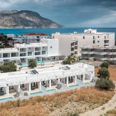 Villa Punta Mare 4 *
